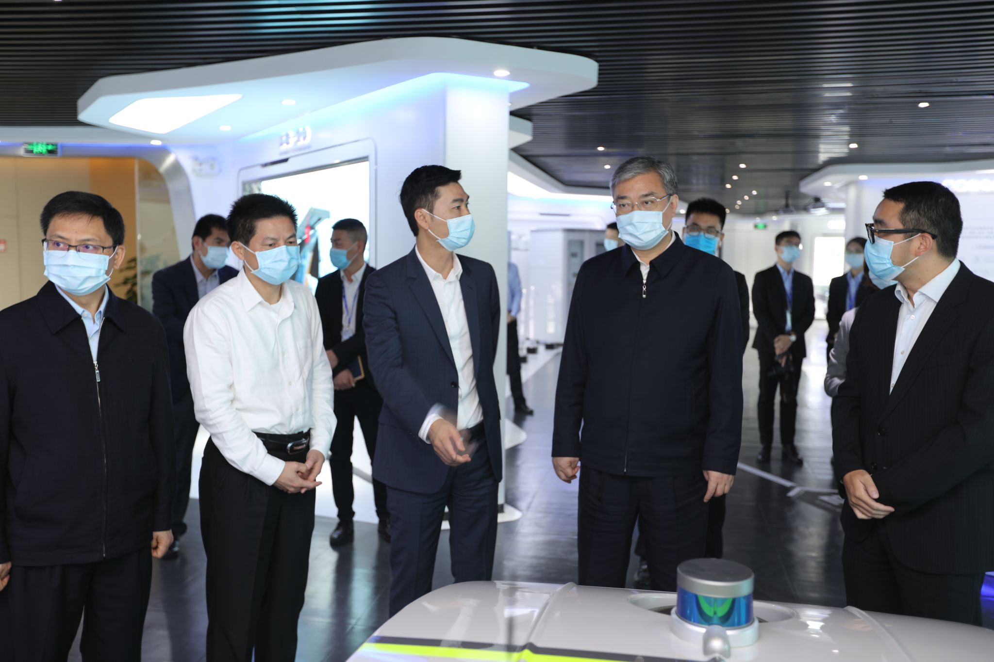 佛山市委书记鲁毅调研333体育环境，鼓励企业再接再厉创新高