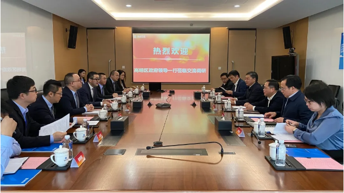 高明区区委书记杨永泰一行到333体育环境调研